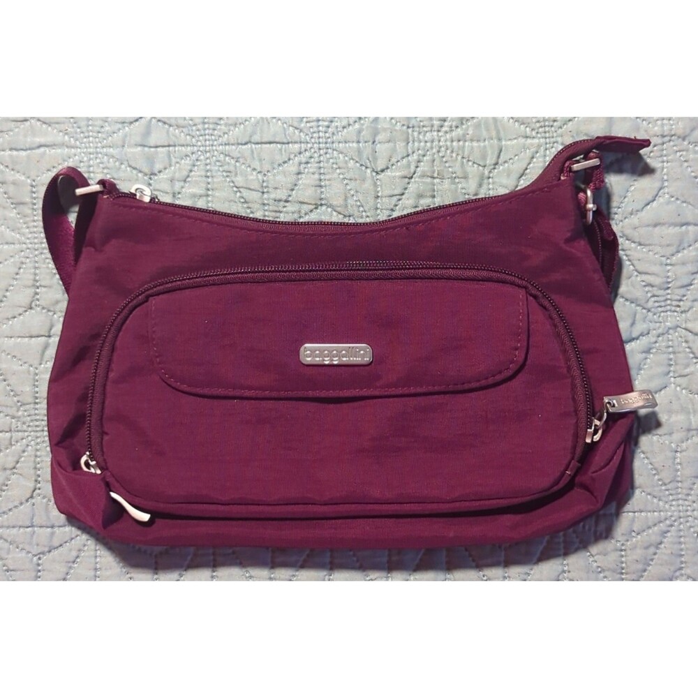 Baggallini EveryDay Bagg Traveler Purple Nylon Crossbody Organizer Pocket Zip